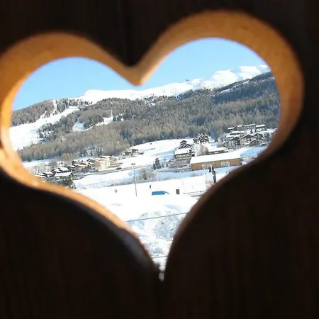 Mont Chalet Apartaments Livigno Exterior photo